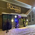 Moncher Lounge