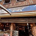 Moon Balkon Kafe & Restaurant