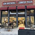 Sunbrothers pizza