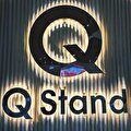 Q Stand